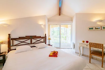 Die Eden Parc Golfvilla bietet Platz für 10 P...