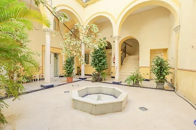 Villa Claudia - Apartment In Sevilla.