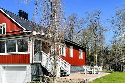 4 stelle case ad TVÄRRED