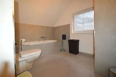 Chalet nur 200 m vom Skilift mit Sauna