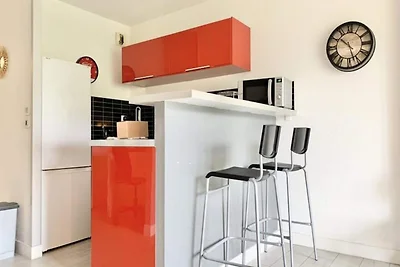 Studio-Schlafsofa in der Nähe der Gem Station