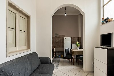 Snug apartment in Fiumefreddo with a garden