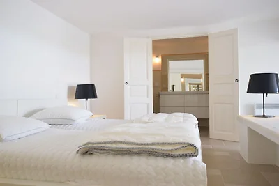 Wunderschöne Wohnung mit Balkon