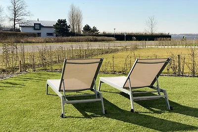 Villa in Kamperland mit Barbecue