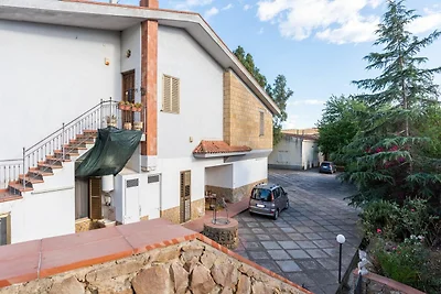Casa vacanze ad Assoro con giardino