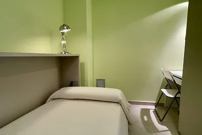 Apartment for 6 people near sand beach