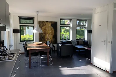 Schönes Ferienhaus in der Nähe der Dünen