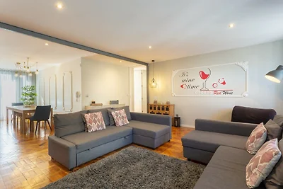 Modernes Apartment für 13 Gäste
