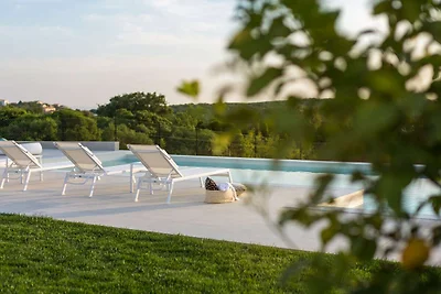 Villa in Pula mit Pool und Sauna