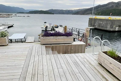 6 Personen Ferienhaus in Huglo