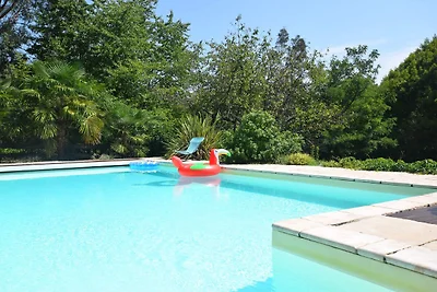 Ruhiges Ferienhaus mit Pool in der Ardèche