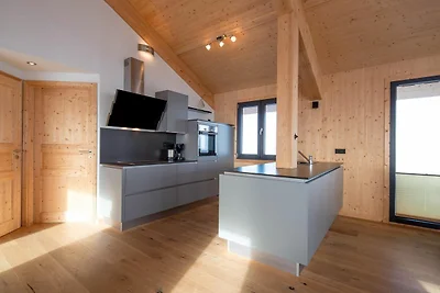 Chalet in Alpen nahe Skipisten mit Jacuzzi