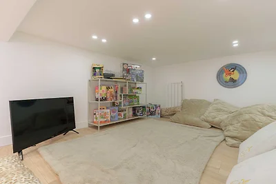 1-Zimmer-Wohnung mit 3 Personen, Balkon, im H...