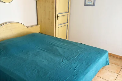 Provencal Apartment in town center