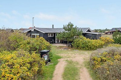 6 person holiday home on a holiday park in Hv...