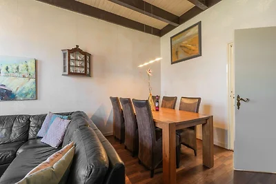 Bella casa per le vacanze del 1761 con comfor...