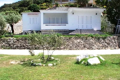Ferienhaus in Rab mit Schwimmbecken