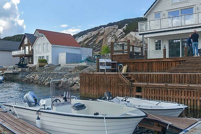 8 persoons vakantie huis in Urangsvåg-By...