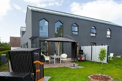 Huis aan de rivier de Werder