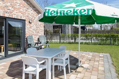 Ferienhaus für zwei Personen für 8 in...