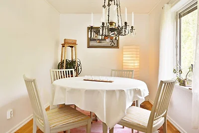 4 Personen Ferienhaus in HALLABRO-By Traum