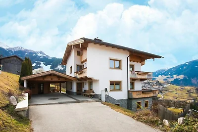 Chalet con terrazza panoramica a Zell am...