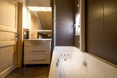 Chalet di lusso con vasca idromassaggio