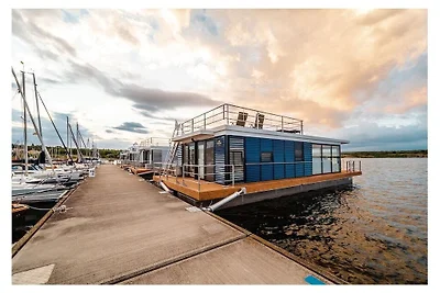Hausboot in Mücheln mit Schwimmbecken