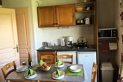 Appartement in de buurt van Ferrand met uitzi...