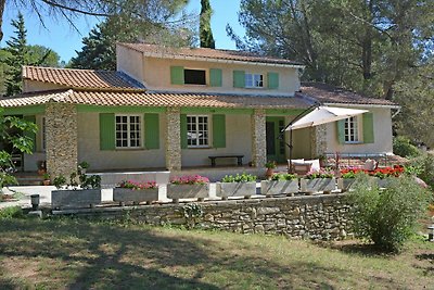 Paisible villa à Beaucaire au sud de la Franc...