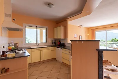 Villa moderna con piscina privata