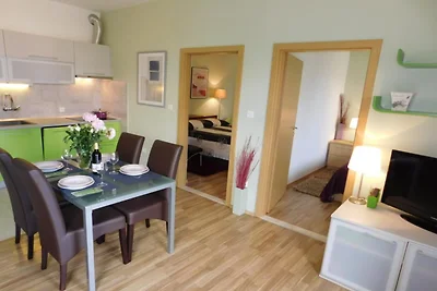 Apartments Roščić - Two Bedroom Apartment wit...