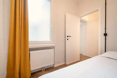 Sehr große 3-Zimmer-Wohnung mit 14 Bädern in ...