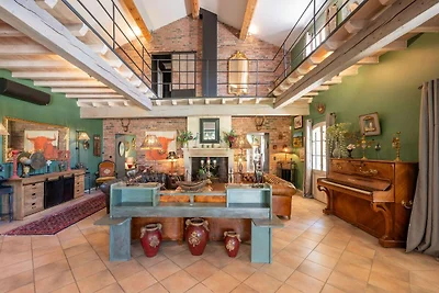 Große Familienvilla in Arles mit Pool