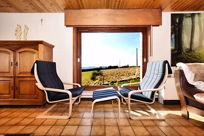Ferienhaus in Nadrin mit privater Terrasse