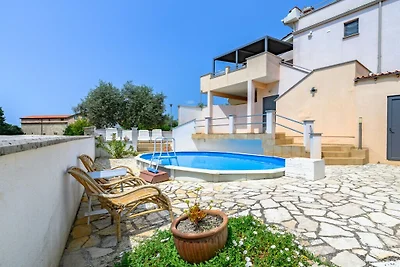 Apartment Panous 2