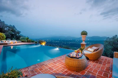 Villa a Lucca vicino Abetone Sci