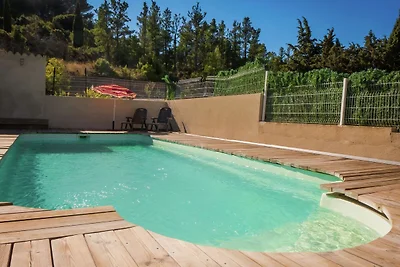 Stilvolle Villa mit Schwimmbad