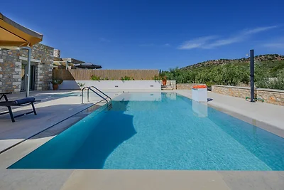 Villa in Melidoni mit Pool und Aussicht