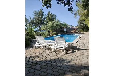 Villa con 4 camere da letto
