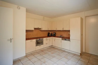 Schöne Gruppenunterkunft in Zeeland