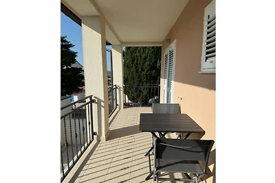 Dom wakacyjny w Murterze z basenem