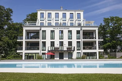 Chmura plażowa w Villa Augustine