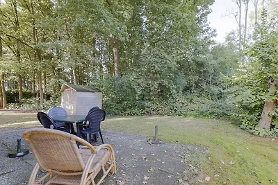 Ruhiger Wald-Bungalow für 6 Personen