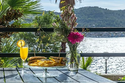 Hotel Issa - Quadruple Room Sea View