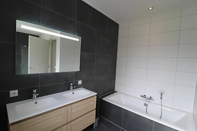 Schöne Villa am friesischen Wasser