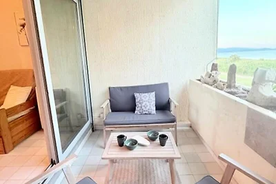 Appartamento fronte mare con vista