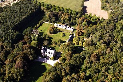 Halfvrijstaand huis in het kasteelpark, Bénod...