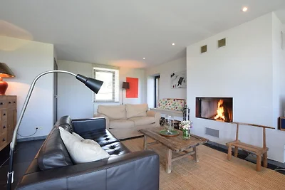 Affascinante casa vacanze a Humain con giardi...