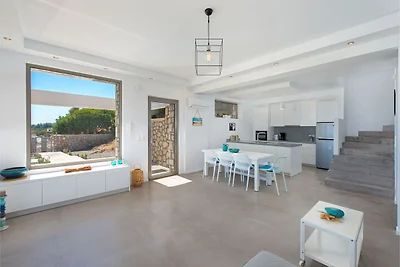 Wunderschöne Villa mit Infinity-Pool und...